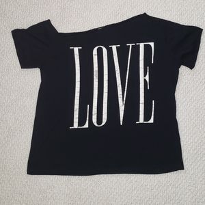 LOVE Graphic Tee